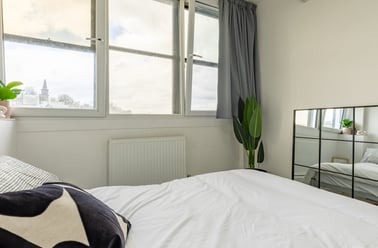 Silver En Suite City View, MyPad Paisley, 26 Gilmour Street, City Centre, Paisley - Image 2